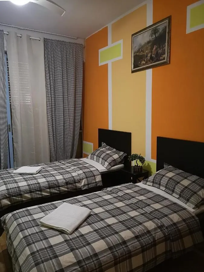 Station Firenze Bed & Breakfast 3*, Florence