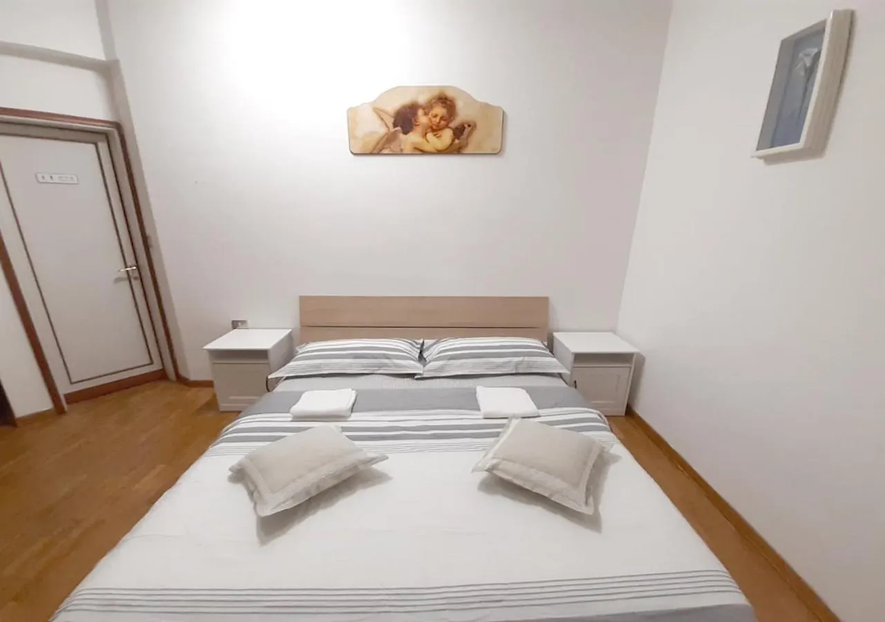 Bed and Breakfast Station Firenze 3*,  Italia